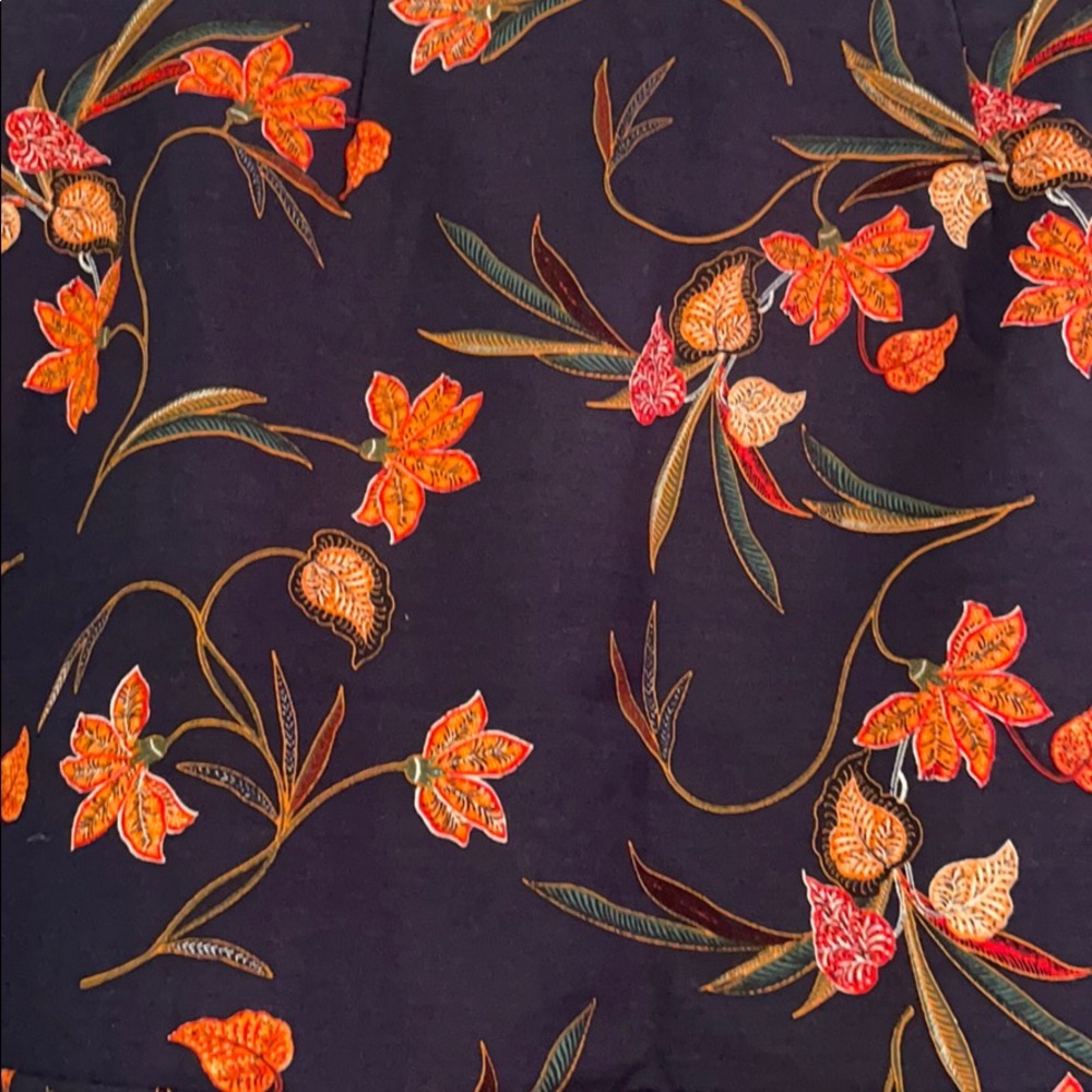 LOFT - Floral Ponte Flippy Skirt - Picture 5 of 7